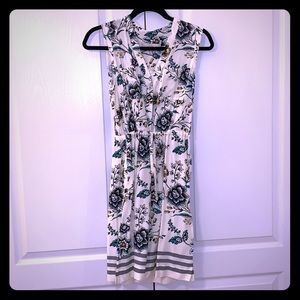LOFT Dresses - Ann Taylor Loft front tie dress LOFT Dresses - Ann Taylor Loft front tie dress